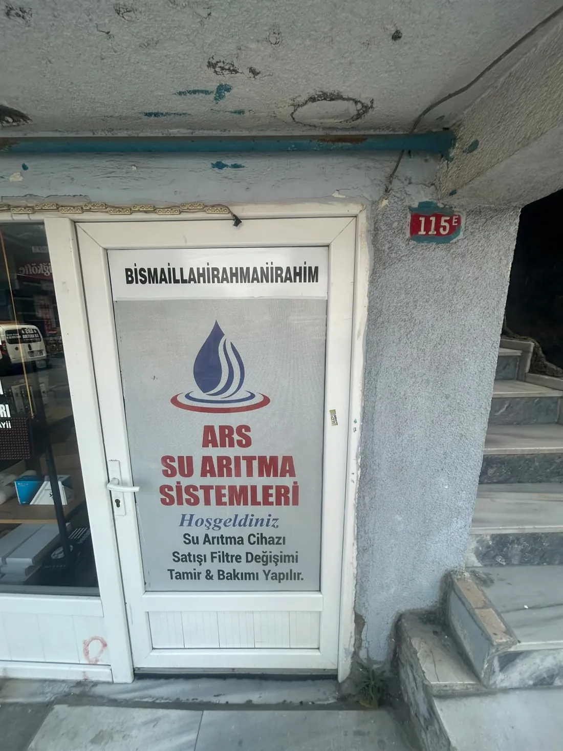 ARS Su Arıtma Sistemleri Arnavutköy mağaza girişi